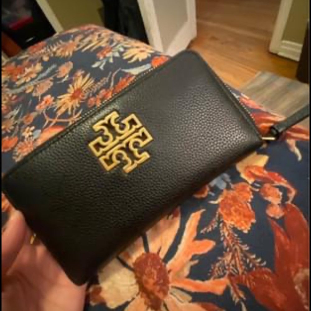 Tory Burch Wallet